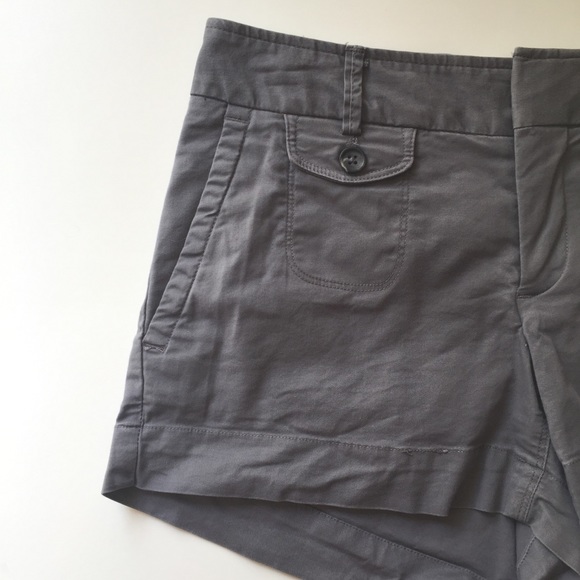 SALE‼️Banana Republic Size 0 Gray Short - Picture 4 of 7